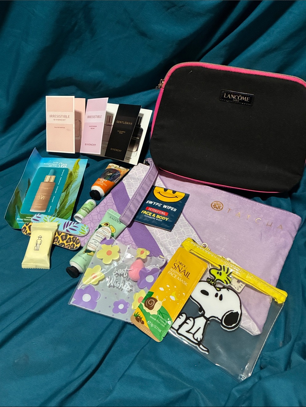 Cosmetic Bag & Beauty Bundle